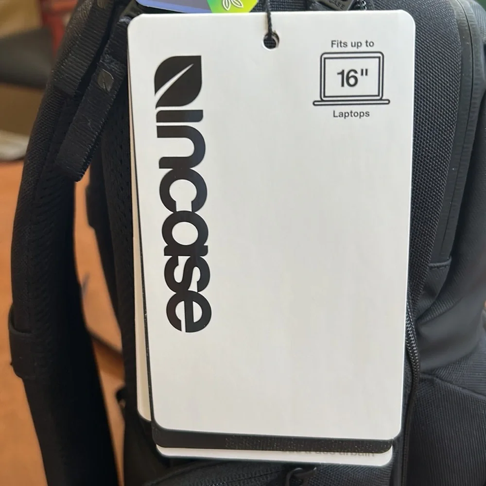 Backpack - Picture 5 of 10